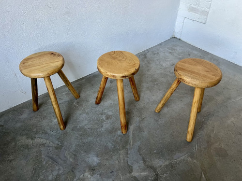 Série de 3 tabourets tripode DLG Charlotte Perriand, vue 7