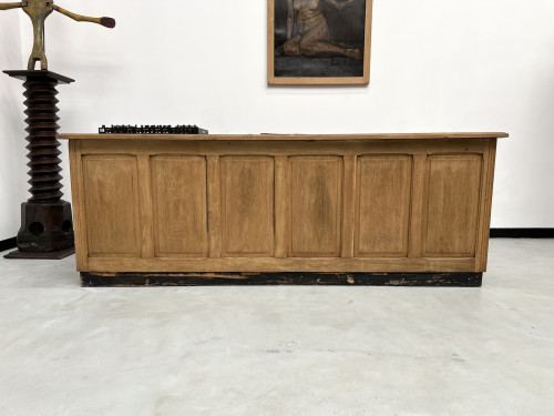 Ancien comptoir de commerce en chêne, vue 4
