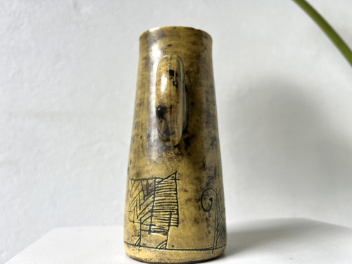 Jacques Blin : Pichet en céramique émaillée jaune, vue 4