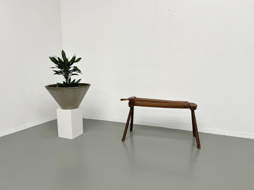 Grande jardinière conique Willy Guhl, vue 3