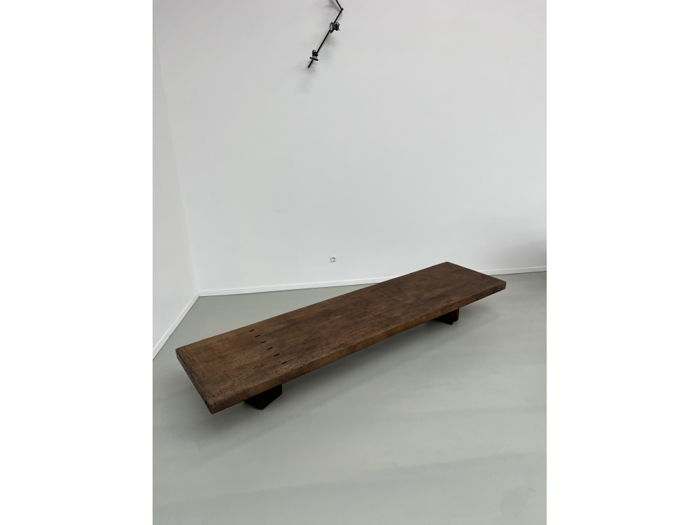Table basse moderniste XXXL, vue 1