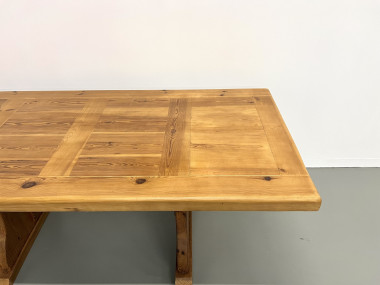 Table monastère savoyarde en pin massif, CIRCA 1970, vue 3