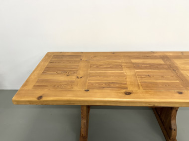 Table monastère savoyarde en pin massif, CIRCA 1970, vue 4
