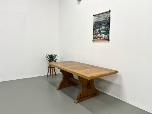 Table monastère savoyarde en pin massif, CIRCA 1970, vue 7