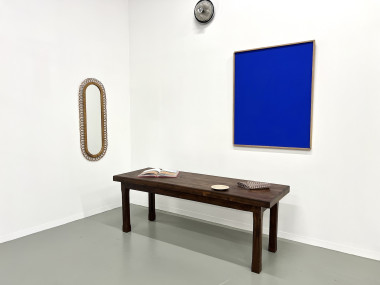 Petite table de ferme des années 50 en noyer blond, vue 11