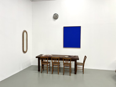 Petite table de ferme des années 50 en noyer blond, vue 12