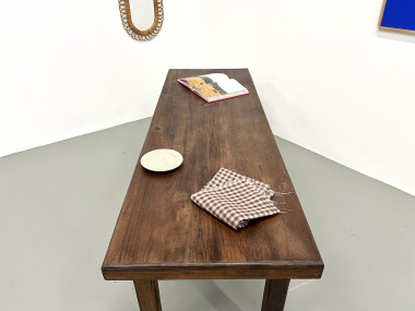 Petite table de ferme des années 50 en noyer blond, vue 23