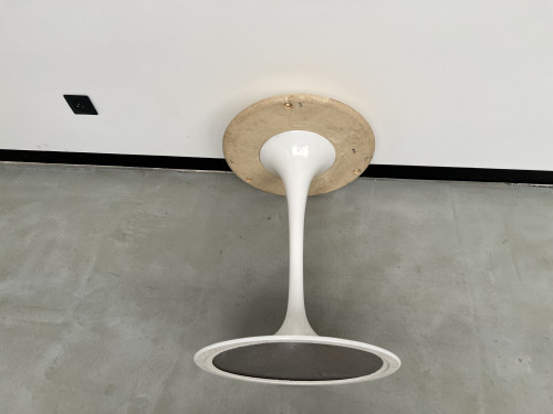 Table ronde Florence Knoll, plateau marbre et piétement tulipe, circa 1960, Eero Saarinen, vue 11