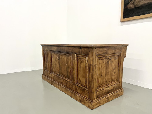 Comptoir de commerce des années 1900, vue 1