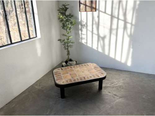 Table basse Roger Capron, modèle "Herbiers", vue 2