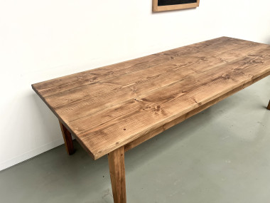 Très grande table de ferme en pin aux pieds fuseaux, vue 23