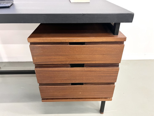 Bureau Pierre Guariche en teck et acier laqué., vue 4