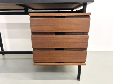 Bureau Pierre Guariche en teck et acier laqué., vue 5