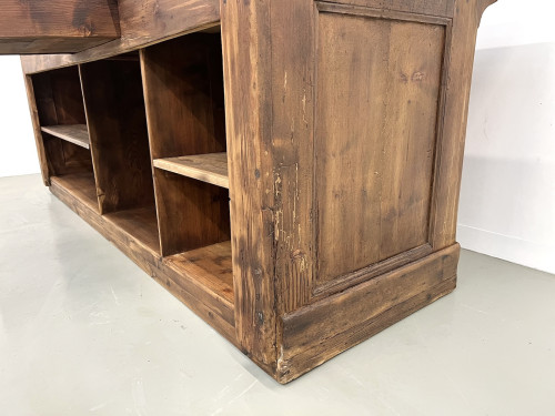 Grand comptoir de commerce ancien en pin massif, vue 33