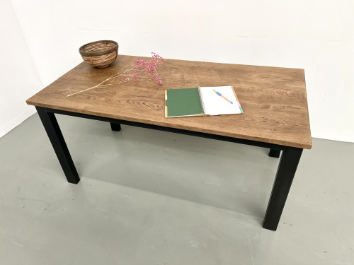 Table à manger années 70 piétement métal, vue 4