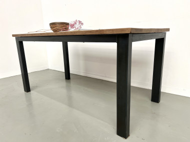 Table à manger années 70 piétement métal, vue 6