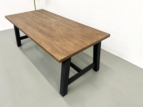 Table à manger moderne en chêne massif, vue 7