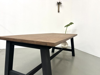 Table à manger moderne en chêne massif, vue 18