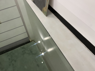 Table basse par Pierre Guariche, vue 9