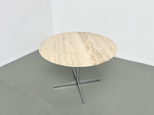 Table à manger ronde en travertin, circa 1970., vue 16