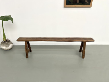 Banc ancien en noyer massif, vue 2