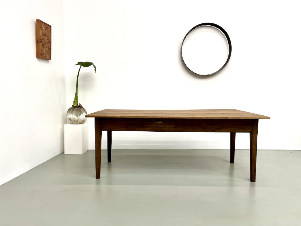Table de ferme en chêne et cerisier massif, vue 1