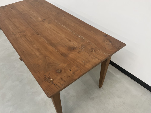 Petite table de ferme ancienne en cerisier massif, vue 5