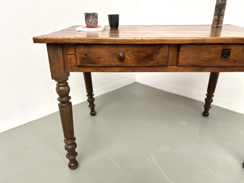 Bureau en pin aux pieds tournés, années 1900, vue 7