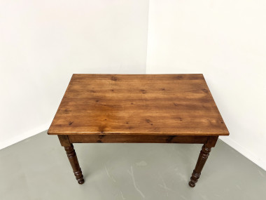 Bureau en pin aux pieds tournés, années 1900, vue 17