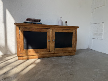 Petit meuble de rangement en pin à 2 portes, vue 8