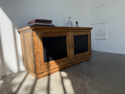Petit meuble de rangement en pin à 2 portes, vue 9