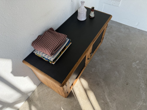 Petit meuble de rangement en pin à 2 portes, vue 11