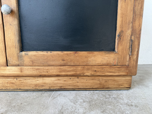 Petit meuble de rangement en pin à 2 portes, vue 17