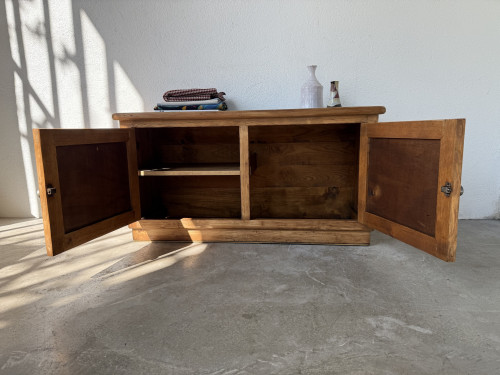 Petit meuble de rangement en pin à 2 portes, vue 19