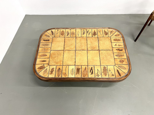 Table basse rectangulaire Roger Capron, modèle "Herbiers", vue 2