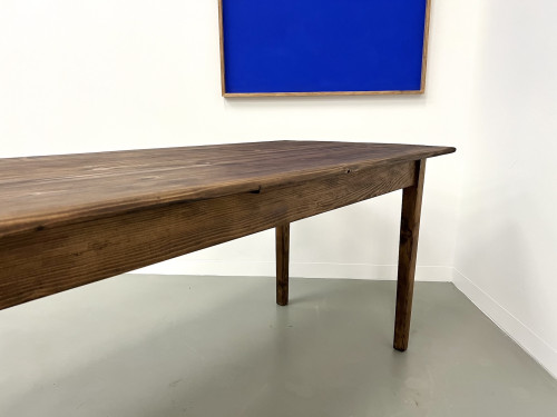 Grande table de ferme en pin massif aux pieds fuseaux, vue 21