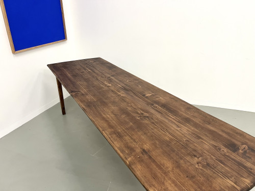Grande table de ferme en pin massif aux pieds fuseaux, vue 27