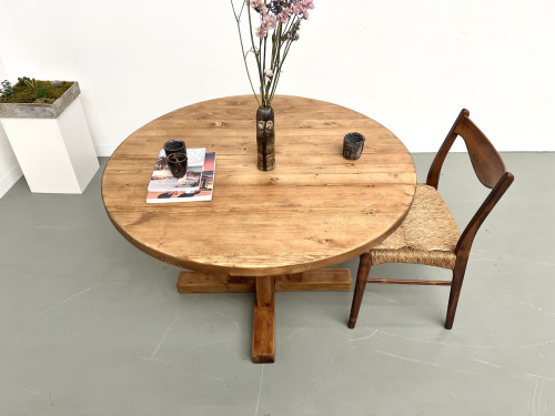 Table en pin ronde "Les Arcs - 1970", vue 4