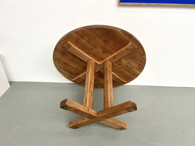 Table en pin ronde "Les Arcs - 1970", vue 15
