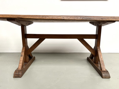Table brutaliste en chêne du XIXème, vue 3