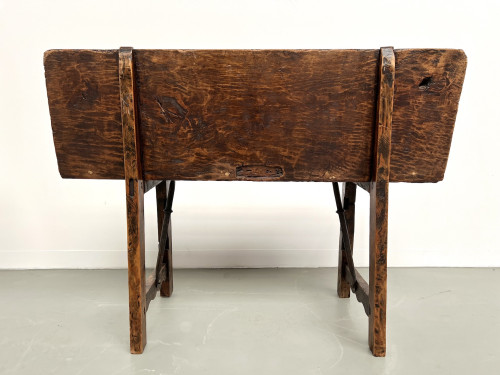 Petit banc brutaliste en chêne du XIXème, vue 20