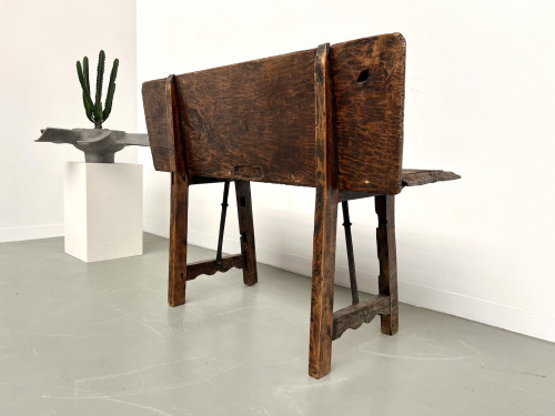 Petit banc brutaliste en chêne du XIXème, vue 23