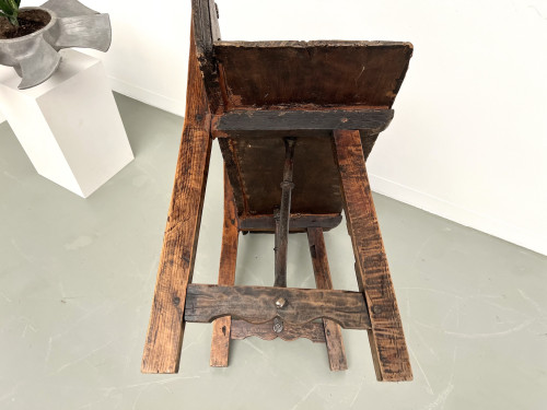 Petit banc brutaliste en chêne du XIXème, vue 24