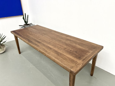 Table de ferme en chêne massif aux pieds fuseaux, vue 7