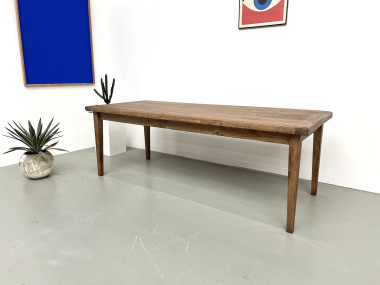 Table de ferme en chêne massif aux pieds fuseaux, vue 11