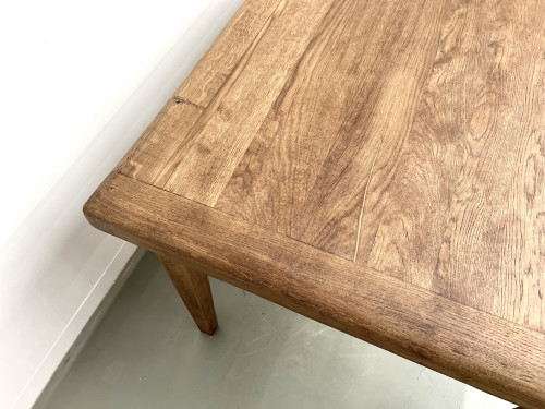Table de ferme en chêne massif aux pieds fuseaux, vue 13