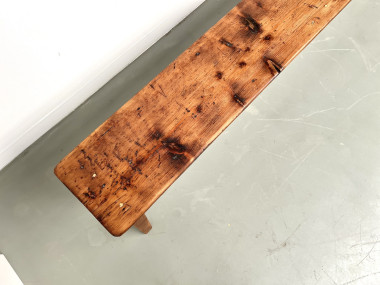 Banc de ferme en pin des années 50, vue 6