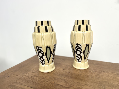 Paire de vases Art Déco signés Orchies – céramique émaillée, France, circa 1930, vue 1
