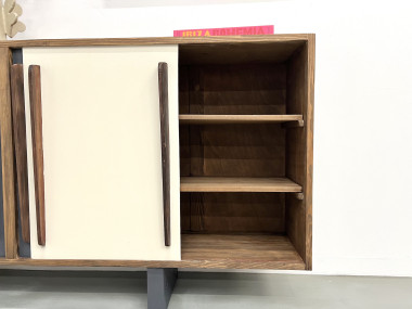 Enfilade française en pin, esprit Perriand / Prouvé – circa 1950, vue 14