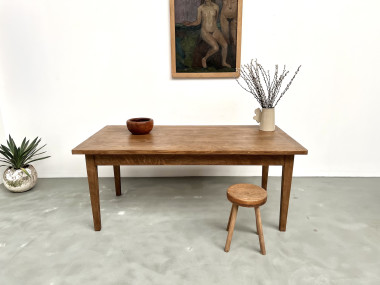 Table de ferme en chêne massif aux pieds fuseaux, vue 8